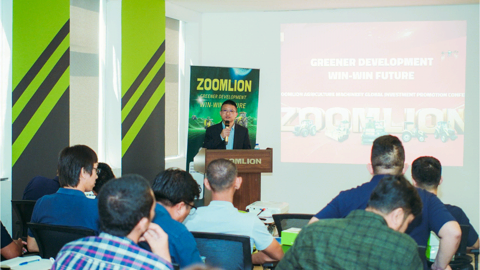 Grono Przyjaciół za Granicą Ponownie Się Powiększa! Zoomlion Agriculture Machinery osiąga niezwykłe wyniki na konferencji promującej inwestycje w Indonezji